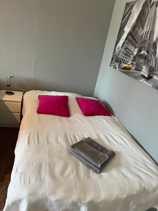 Kemi City L Near Snowcastle, 2 Rooms, Kitchen, Glazed Balcony, Free Parking On Street Eksteriør billede