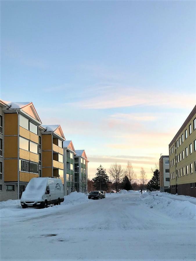 Kemi City L Near Snowcastle, 2 Rooms, Kitchen, Glazed Balcony, Free Parking On Street Eksteriør billede