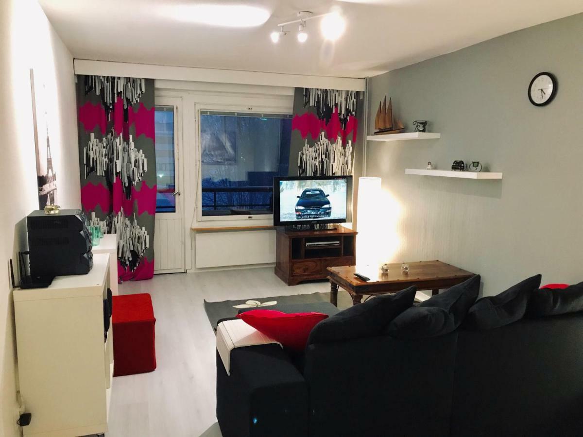 Kemi City L Near Snowcastle, 2 Rooms, Kitchen, Glazed Balcony, Free Parking On Street Eksteriør billede